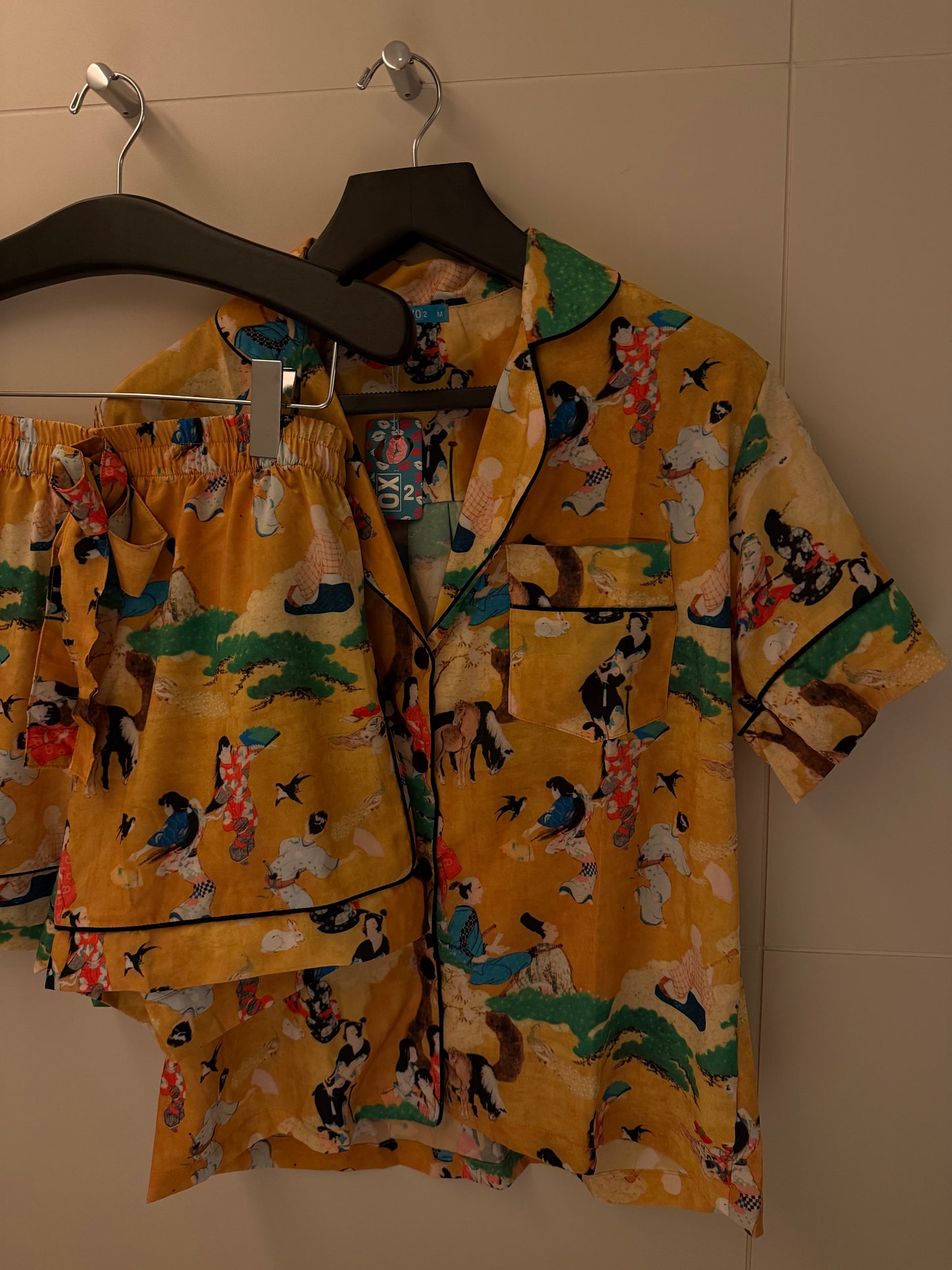 The Golden Geisha Short Set